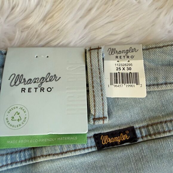 Wrangler Retro flare leg jeans - Picture 10 of 12